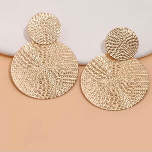 Jewelry - Geometric Round Metallic Alloy tiered Drop Earings